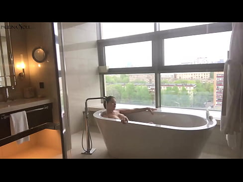 ❤️ Tremenda pupa che si masturba appassionatamente la figa in bagno ❤️❌ Sessoal it.myteporn.ru ❤️