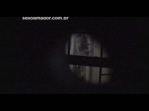 ❤️ Blondie viene segretamente filmato da un voyeur del quartiere nascosto dietro mattoni cavi ❤️❌ Sessoal it.myteporn.ru ❤️