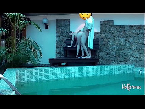 ❤️ Il capo invita la cameriera alla piscina, ma non poteva resistere a un caldo ❤️❌ Sessoal it.myteporn.ru ❤️