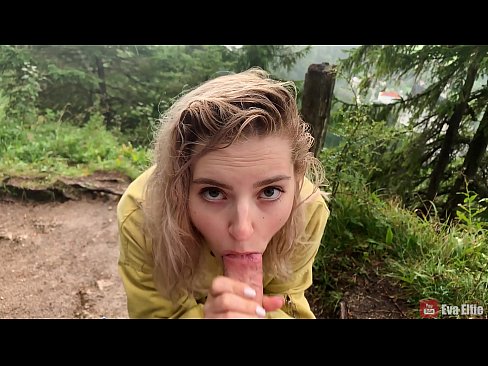 ❤️ Ragazza ingoia lo sperma dopo un pompino in pubblico - Eva Elfi ❤️❌ Sessoal it.myteporn.ru ❤️